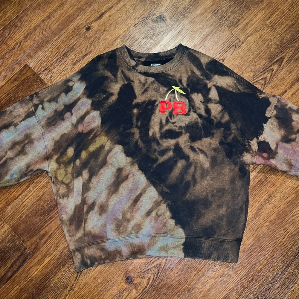 Playboy PacSun Black Tan Custom Acid Wash Long Sleeve Red Cherry Logo Size S - Picture 3 of 12